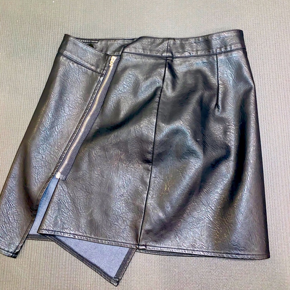 Leather skirt